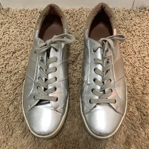 Women’s Joey silver sneakers size 38